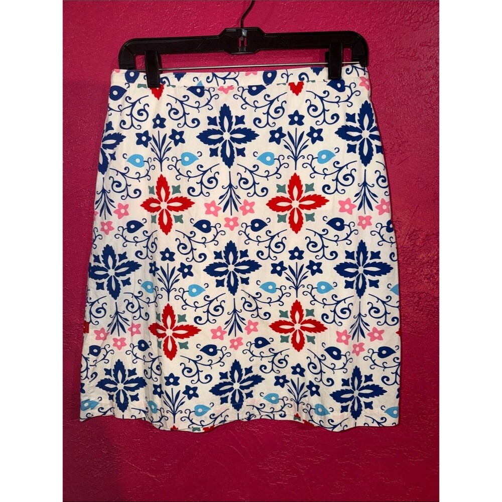 Boden A-Line 100% cotton Skirt with Floral Motif Sz 8 preppy, casual, comfort